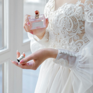 Parfüm Nasıl Sıkılır?